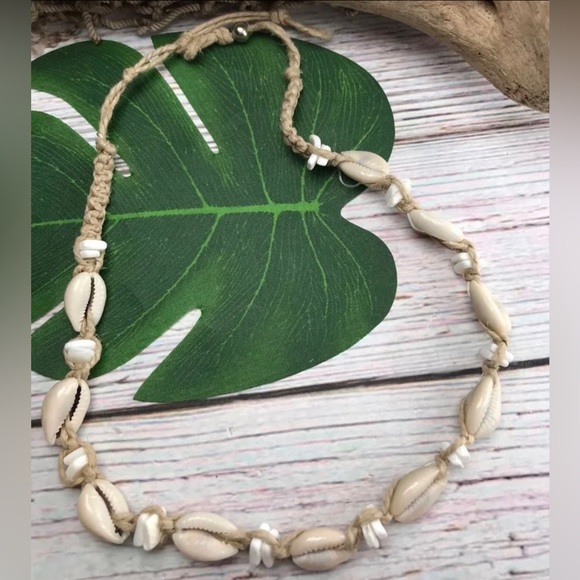 New BEACH HIPPIE HEMP Cowrie & PUKA POOKA SHELLS Macrame Unisex Necklace - Picture 7 of 12